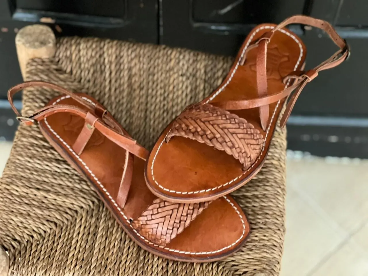 Women’s Brown Strappy Toe Loop Leather Sandals